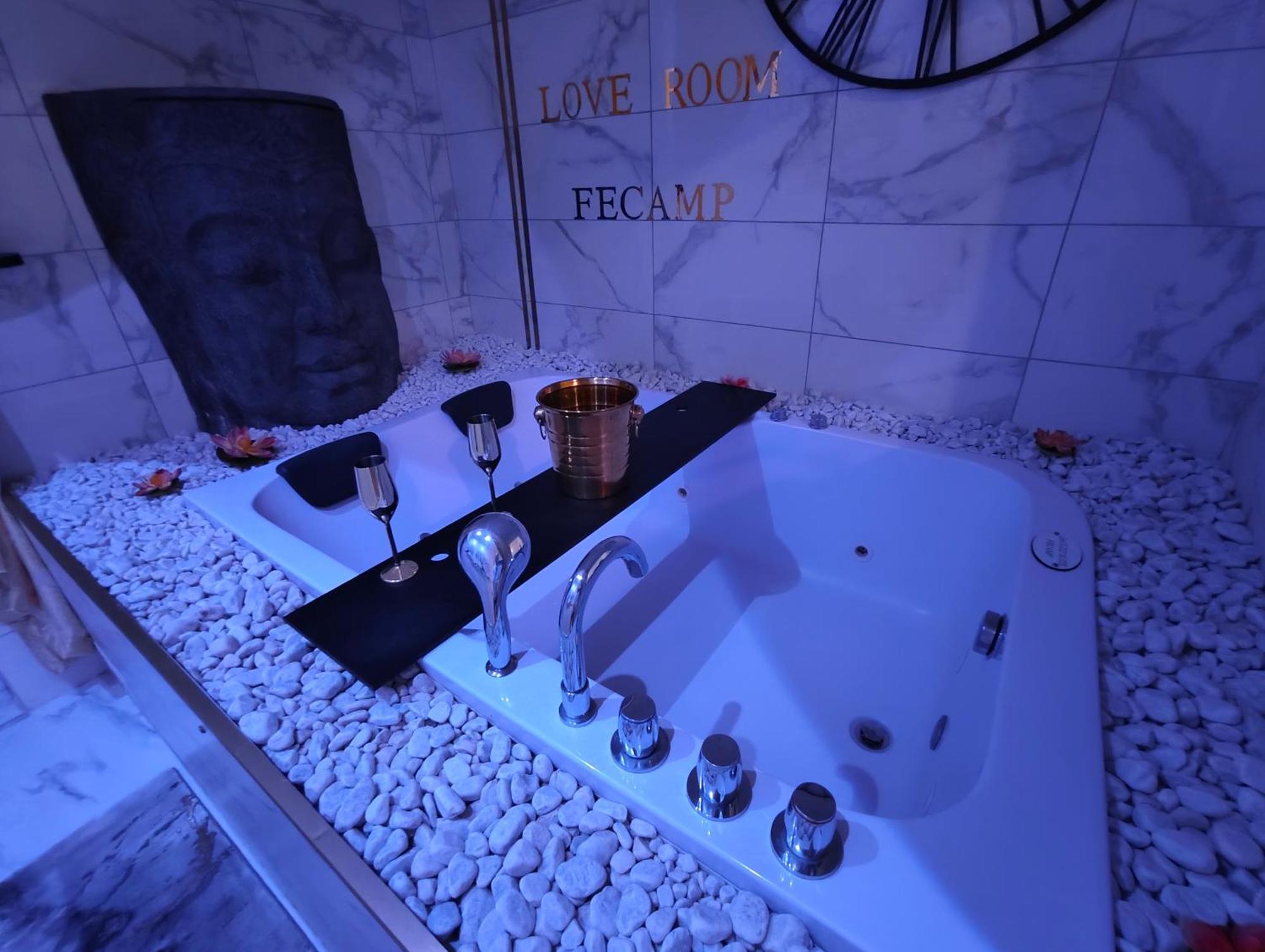 Jacuzzi Romantique 15 Min Etretat 3 Fecamp