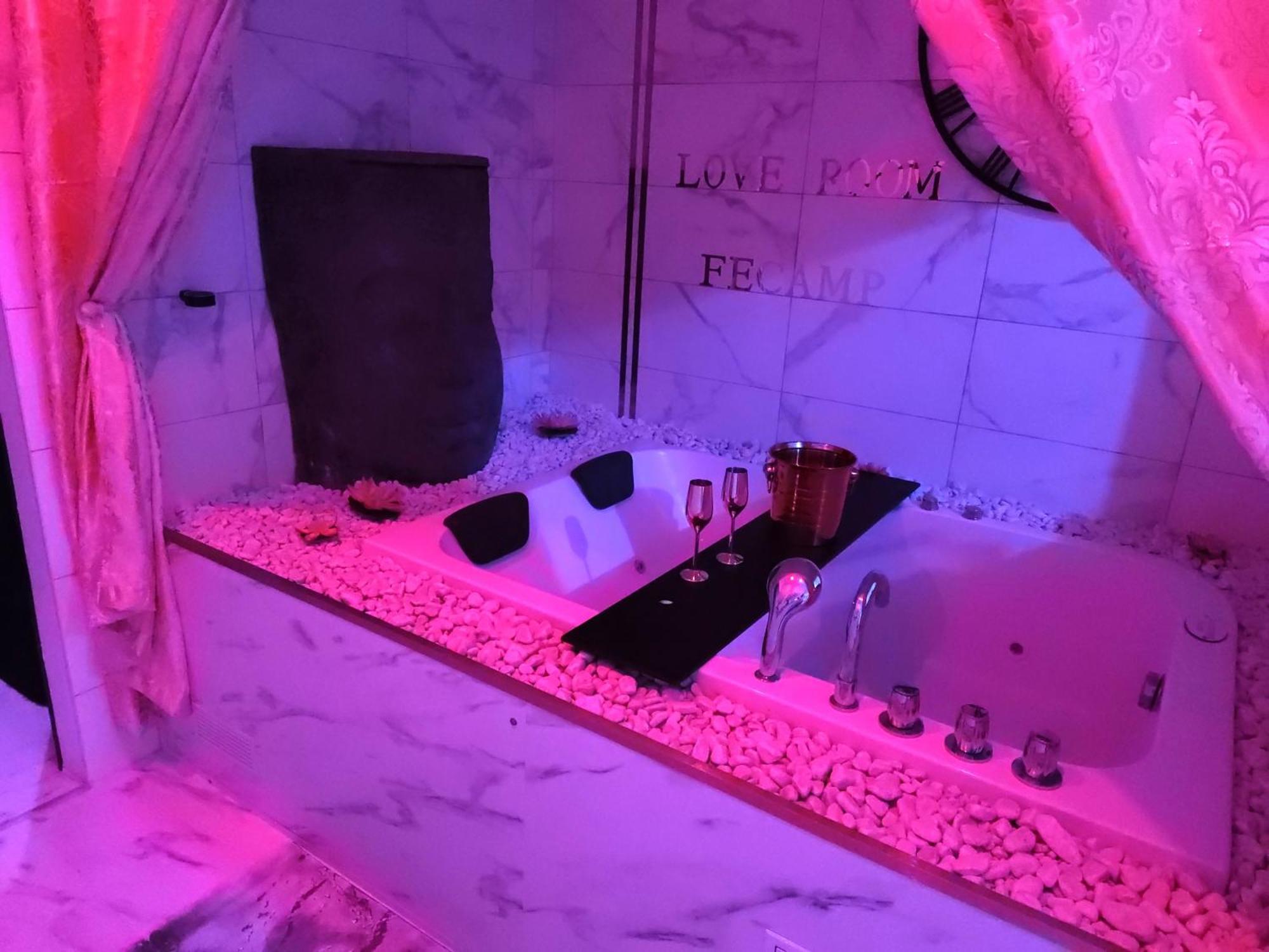 Apartment Jacuzzi Romantique 15 Min Etretat 3 *